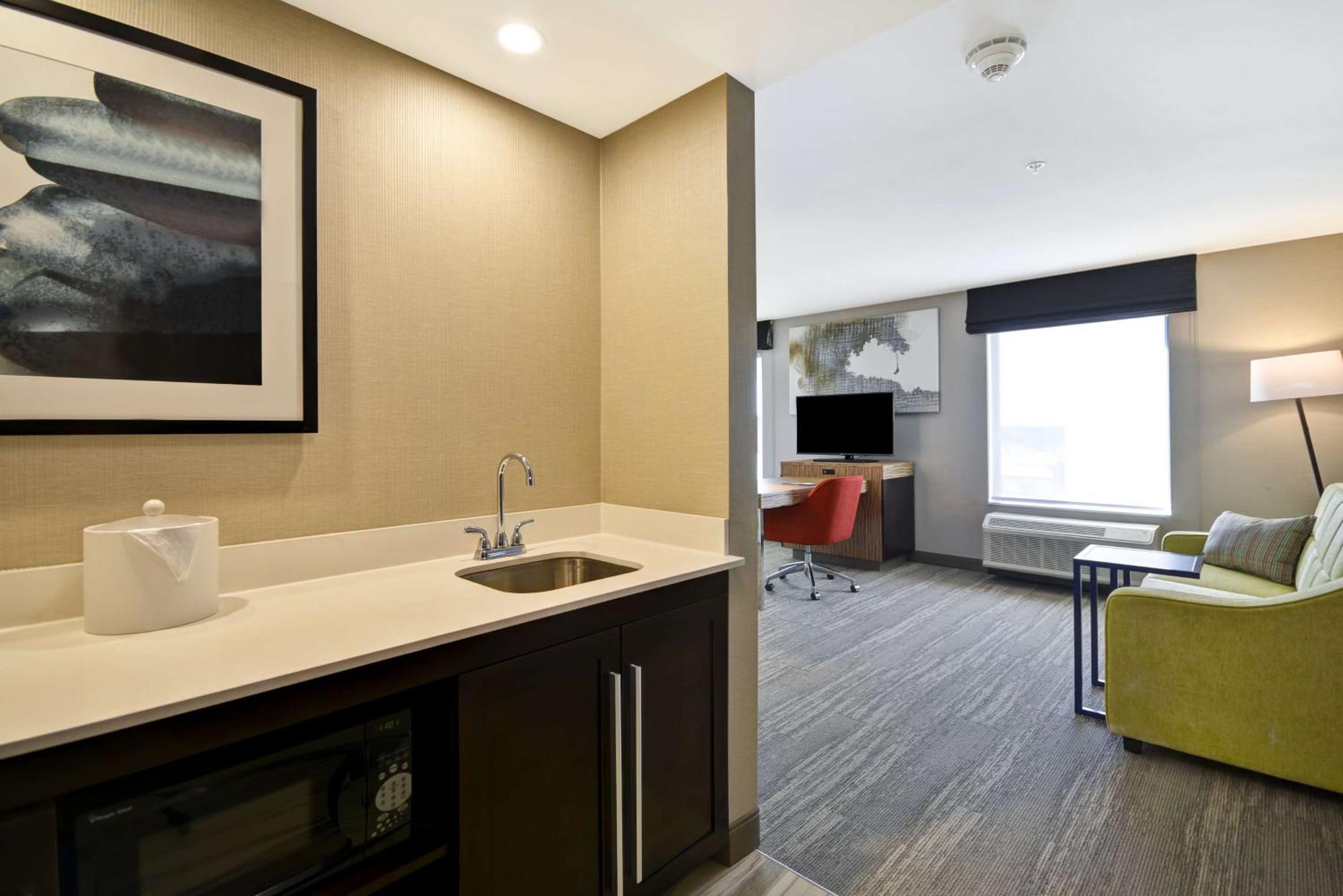 Hampton Inn & Suites Detroit/Warren Zewnętrze zdjęcie