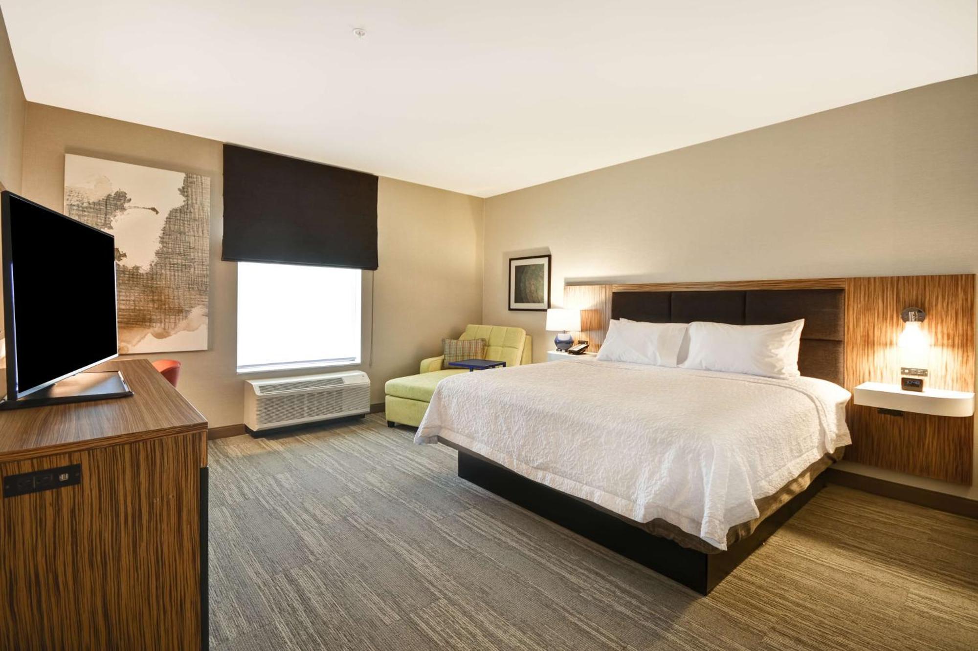 Hampton Inn & Suites Detroit/Warren Zewnętrze zdjęcie