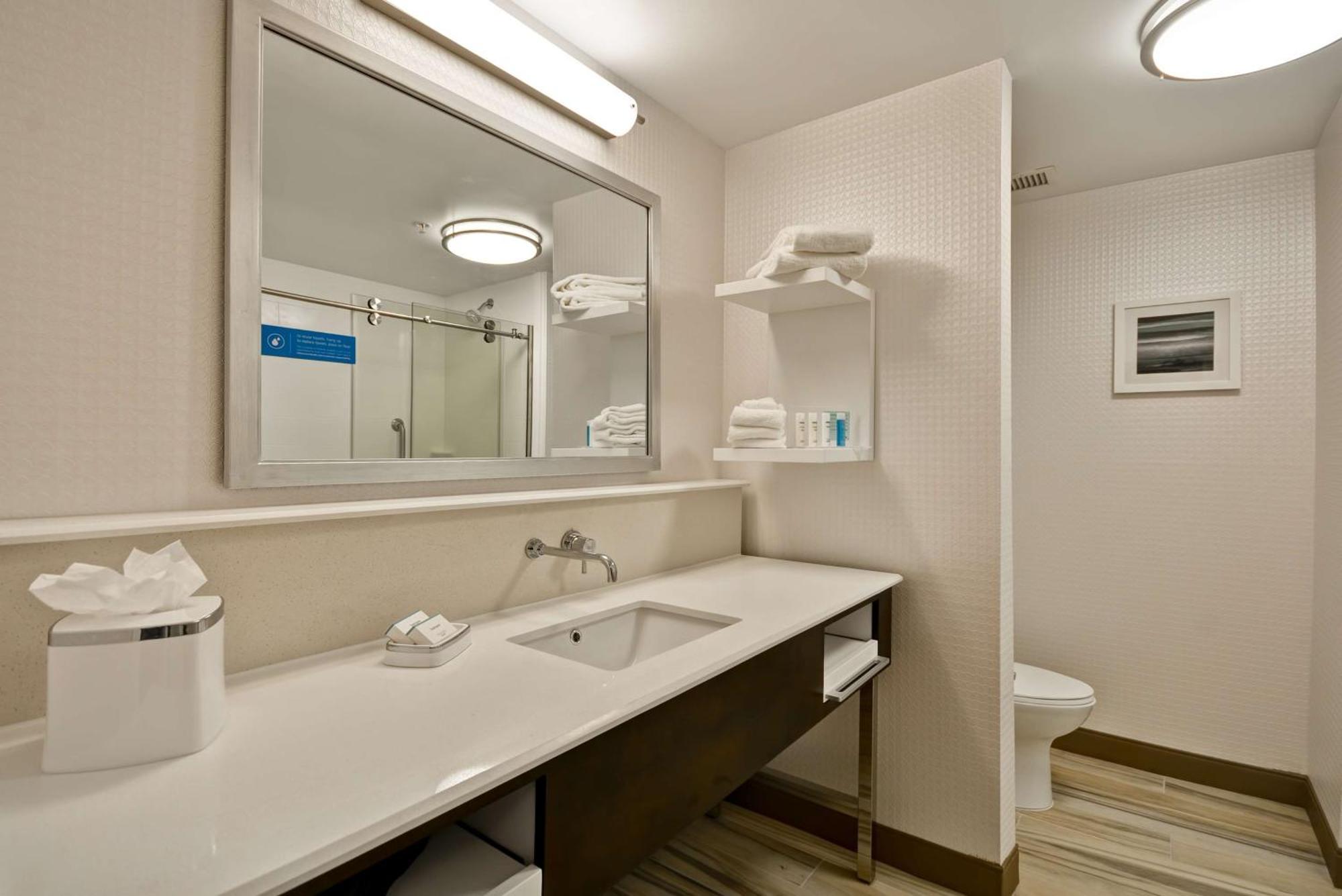 Hampton Inn & Suites Detroit/Warren Zewnętrze zdjęcie