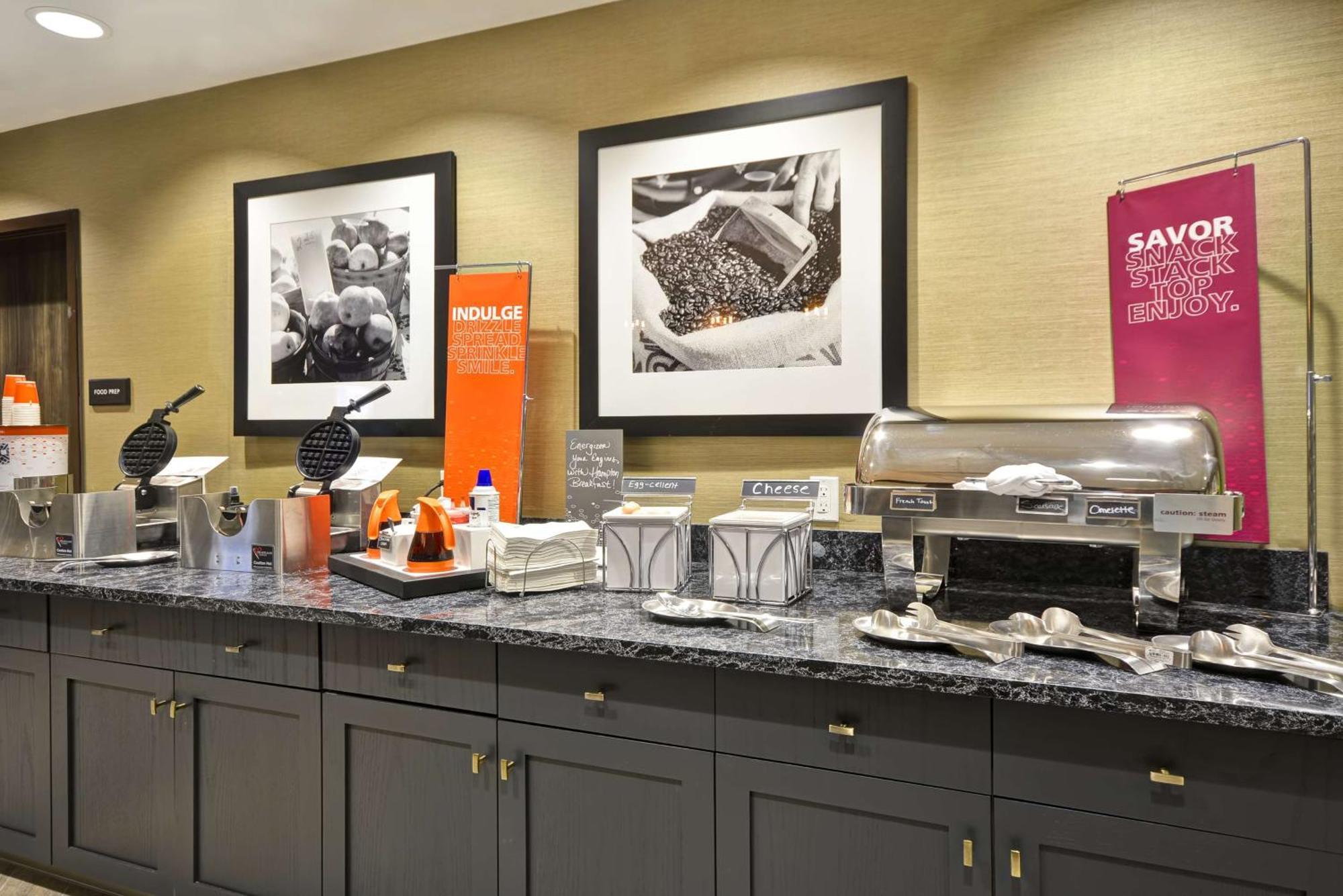 Hampton Inn & Suites Detroit/Warren Zewnętrze zdjęcie