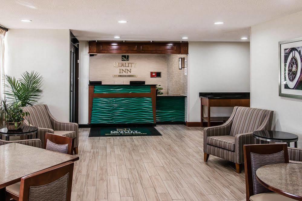 Hampton Inn & Suites Detroit/Warren Zewnętrze zdjęcie